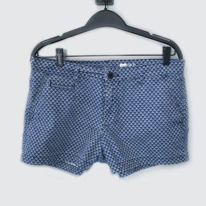 GAP MidRise City Shorts Navy Blue Triangle Print